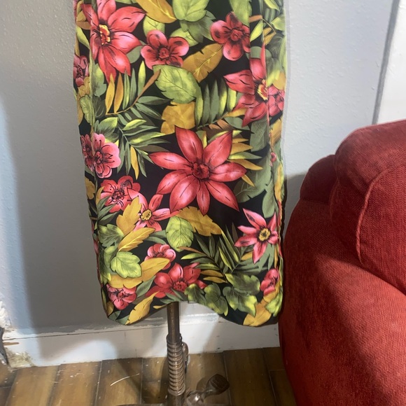 Vintage Kathy Lee Collection flowered dress. Size 10. - Picture 5 of 8